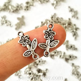 Tibetan Silver 5-Petal Flower Charm Pendant