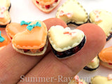 Cabochon Resin Heart Macaroon