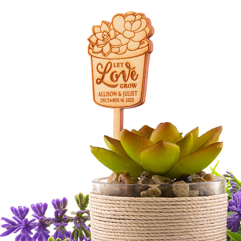 succulent plant wedding favors Personalized Wooden Let Love Grow Wedding Bridal Shower Succulent Plan – Summer-Ray.com